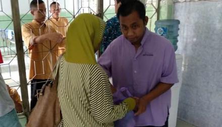 Gunakan Ambulan Desa, Pemdes Murtigading Adakan Penjemputan Pasien  ODGJ